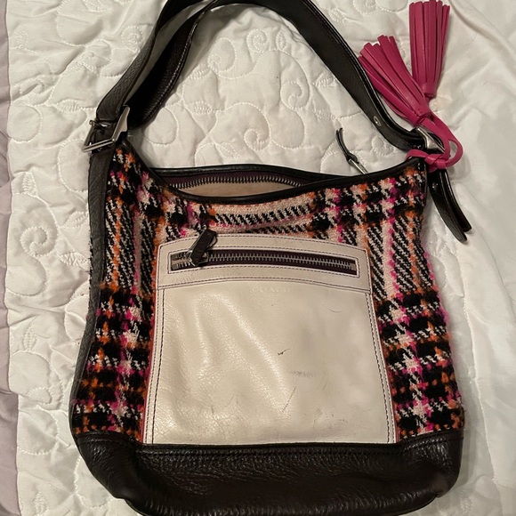 Coach purse, very unique - Picture 3 of 5